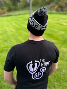 *NEW*  Adults Bobble Hat